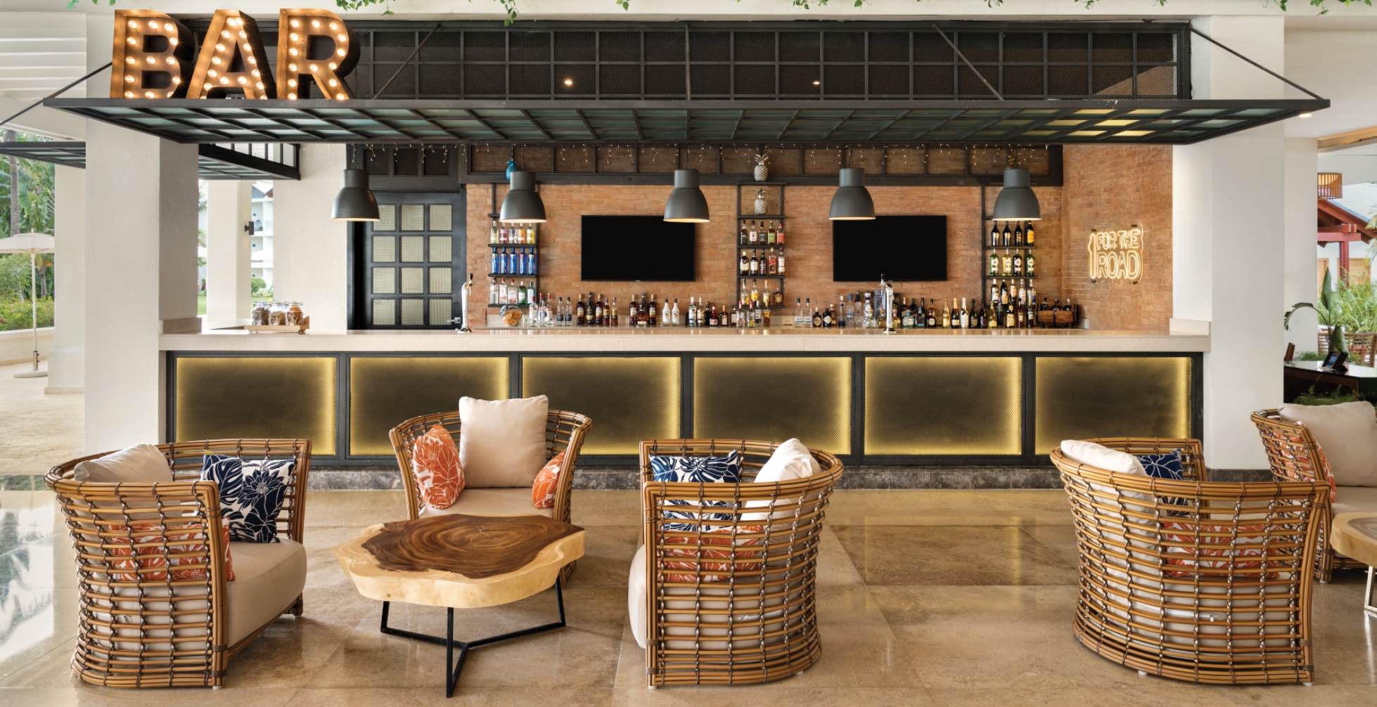 Bar at Dreams La Romana.