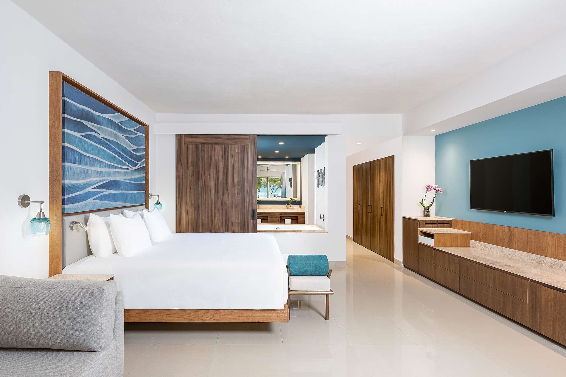 hyatt zrc ocean front junior suite swim up king 2