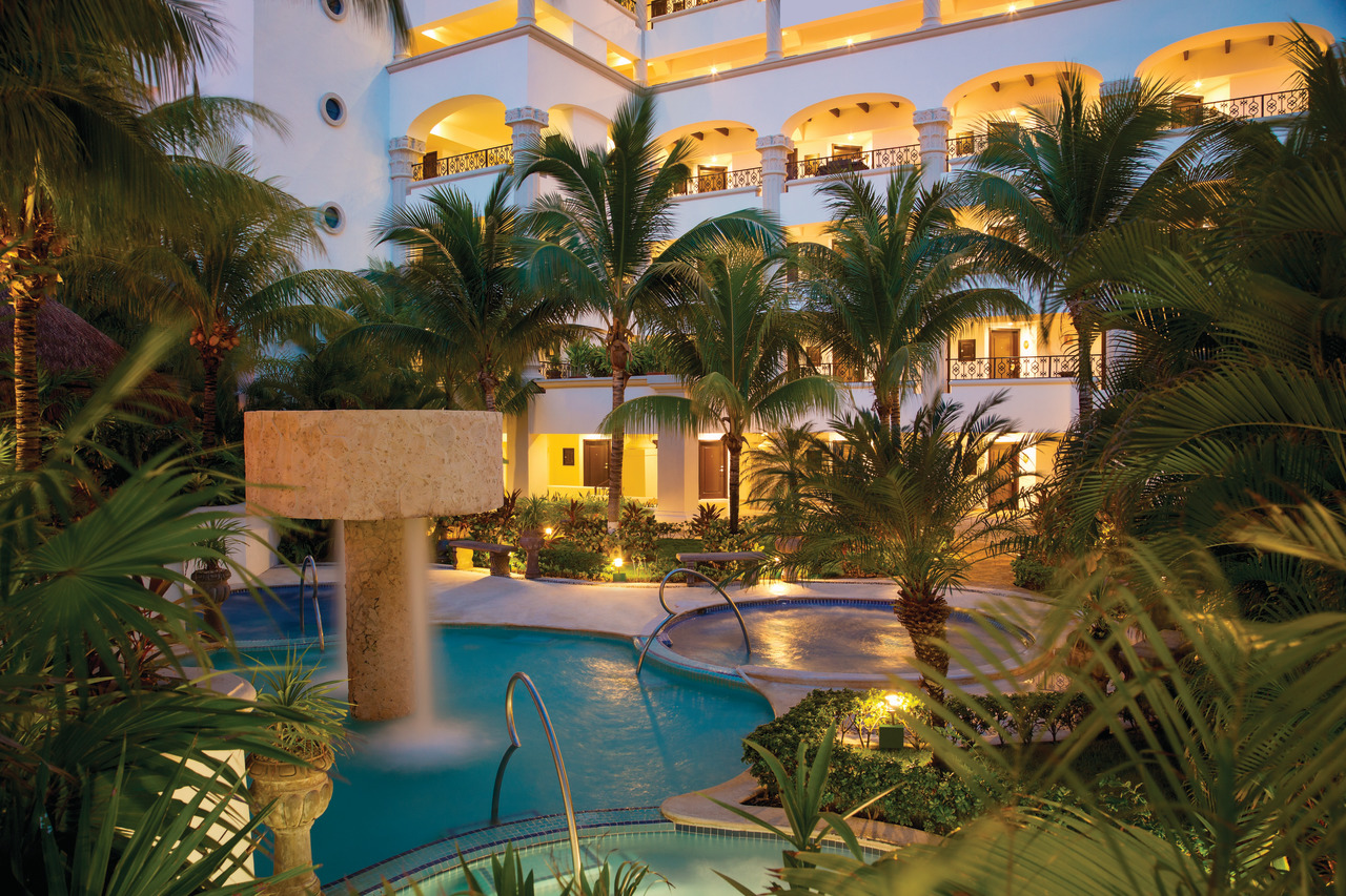 Hyatt Zilara Cancun Ludic Circuit Area