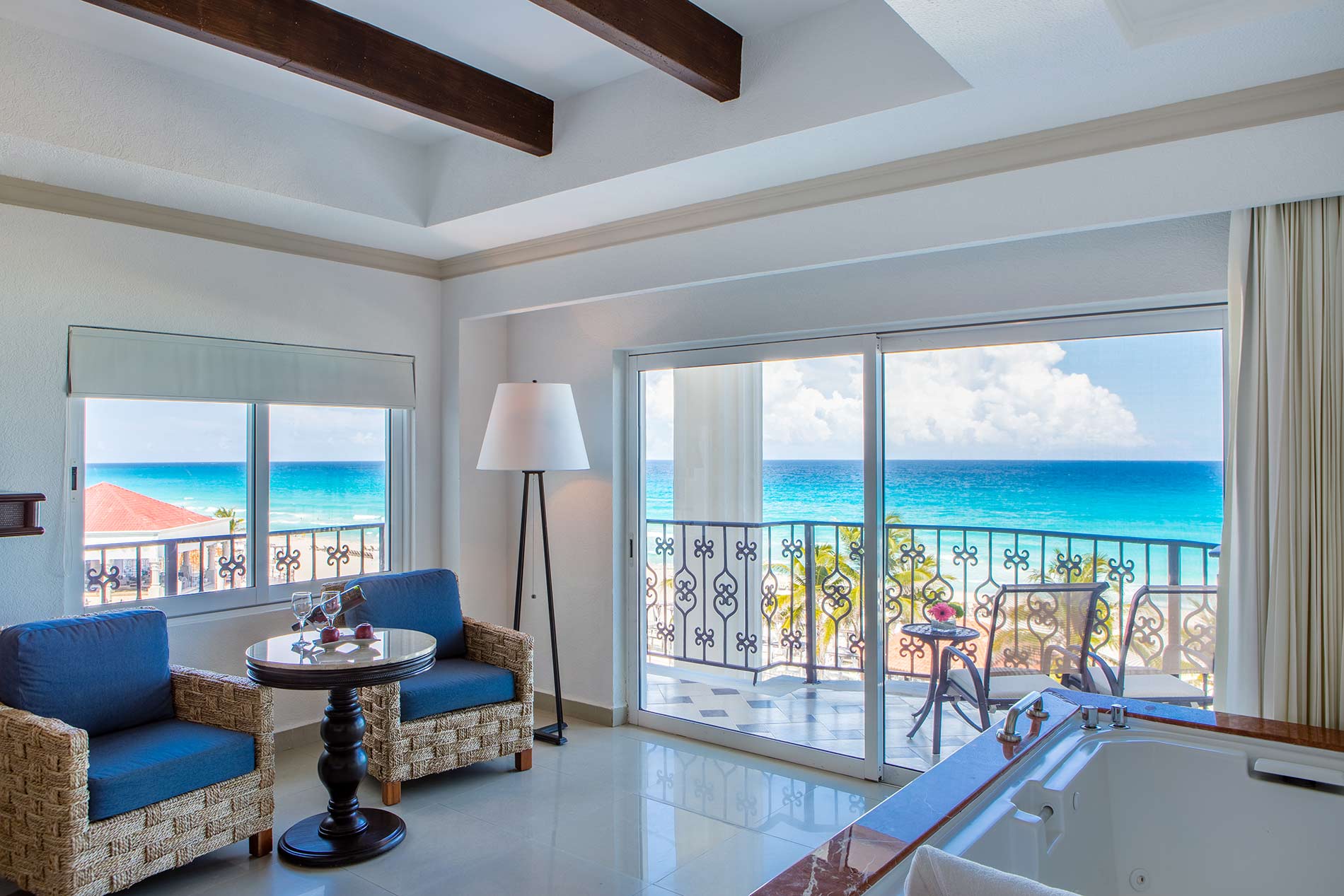 Hyatt Zilara Cancún suite.