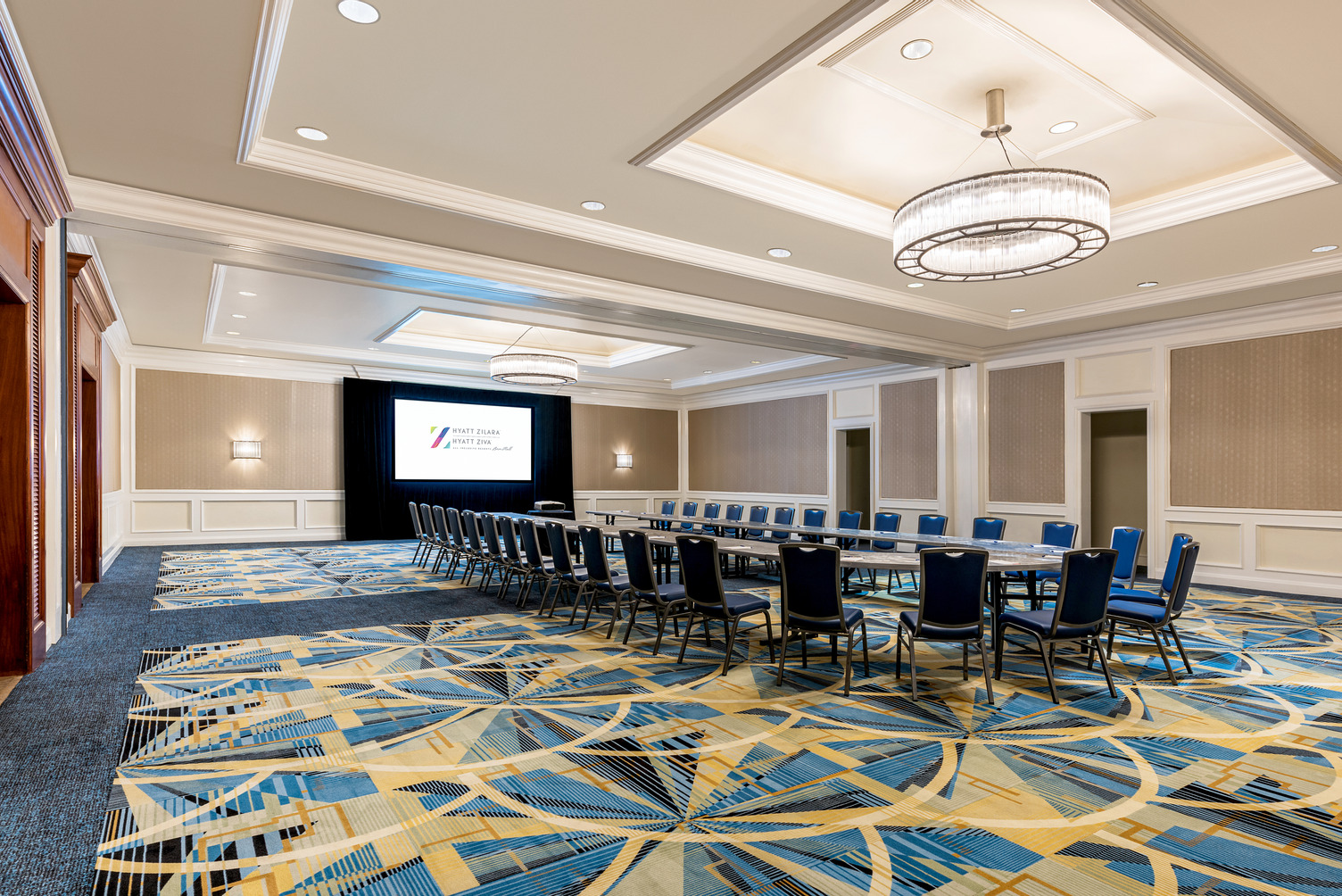 Hyatt Ziva Rose Hall salon U shape setup.