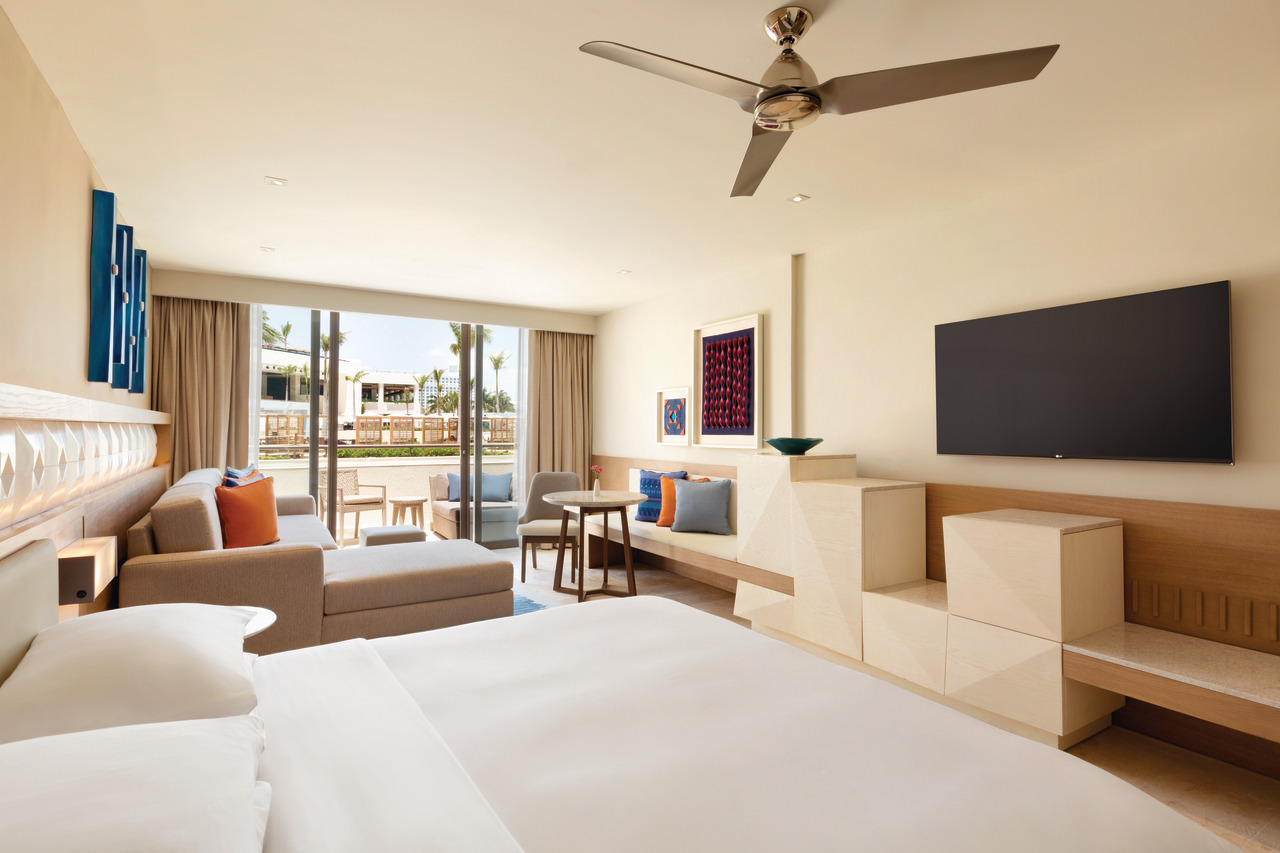 Hyatt Ziva Cancun Dolphin View Master King Roo.