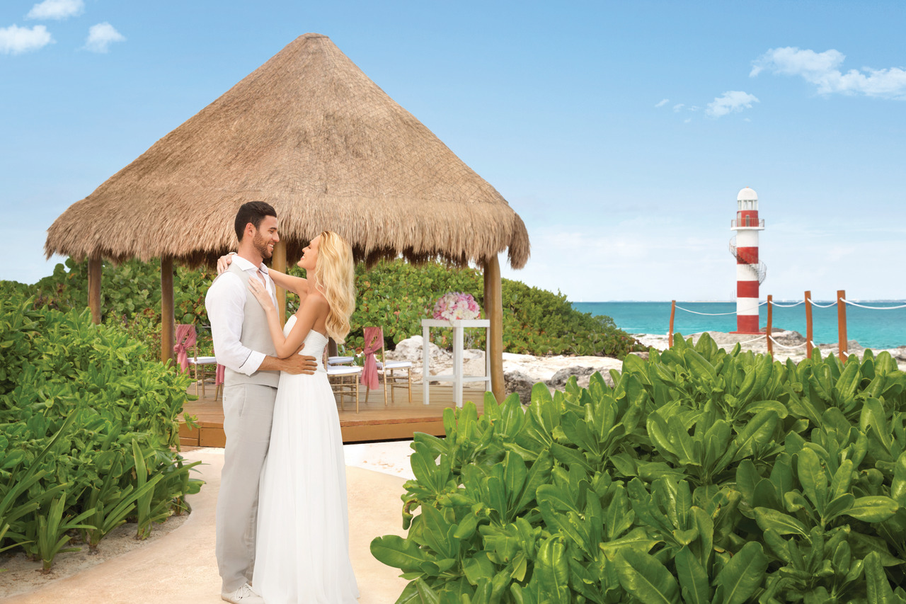 Hyatt Ziva Cancun Wedding Lighthouse Couple 2