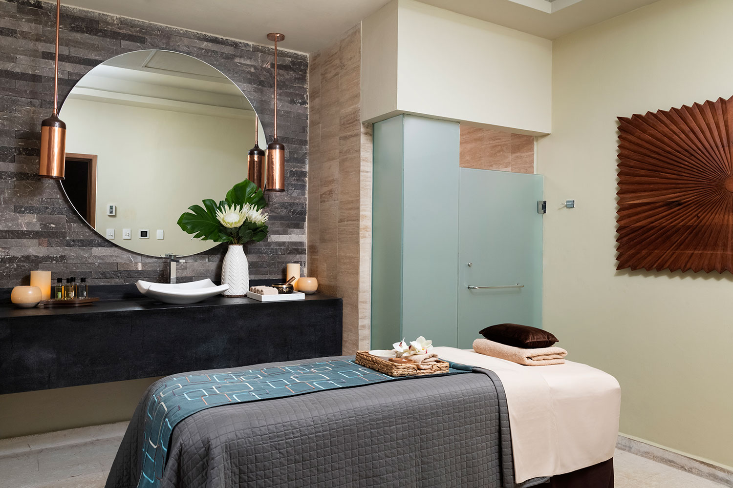 Hyatt Ziva Cancun Zen Spa single cabin.