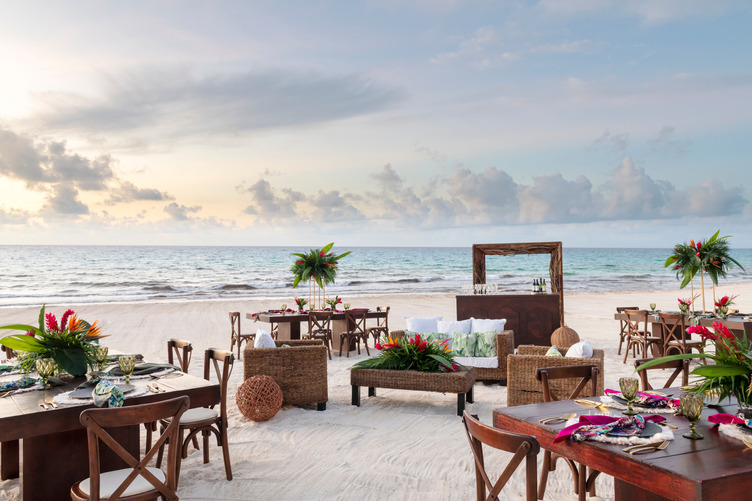 Hyatt Zilara Cancun beach reception.