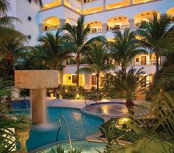 Hyatt Zilara Cancun Ludic Circuit Area