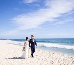 hyatt ziva los cabos beach wedding couple 9
