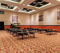 Hyatt Ziva Puerto Vallarta Ríos ballroom classroom setup.