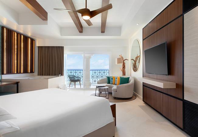 czmpc junior suite ocean view king 03