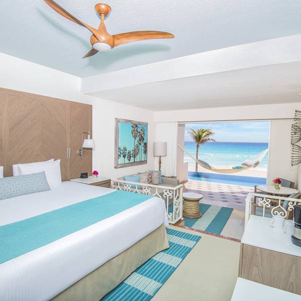 sunscape resorts cancun junior suite beachfront infinity swim up
