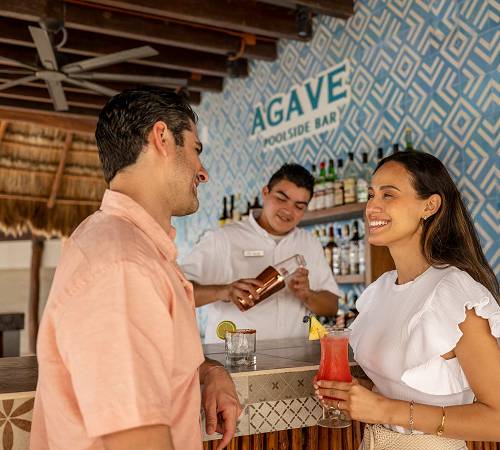 sunscape cancun agave poolside bar couple service 2