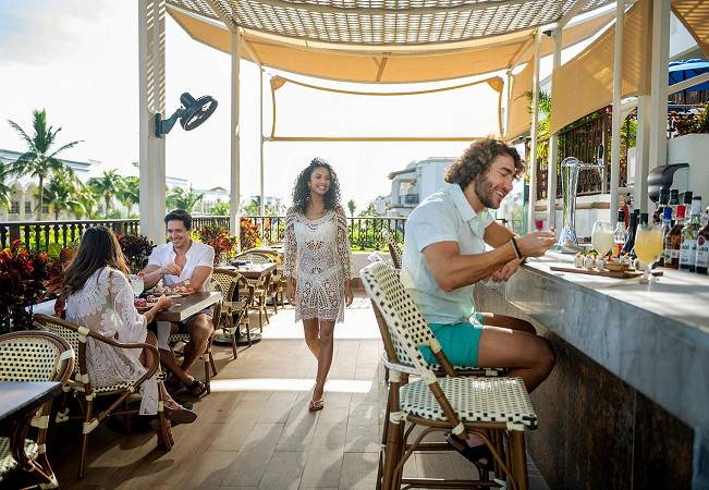 wyndham altra playa del carmen off the hook couples 3
